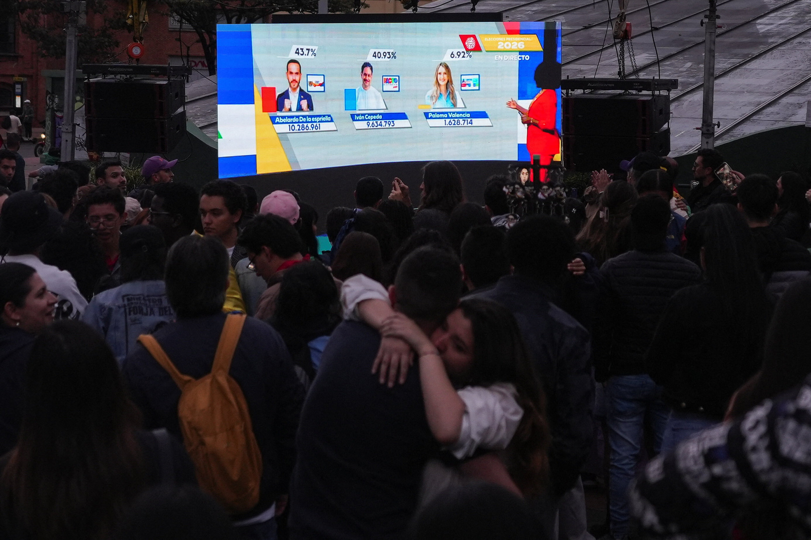 Colombian Presidential Runoff Set Between Far-Right Outsider and Leftist Senator