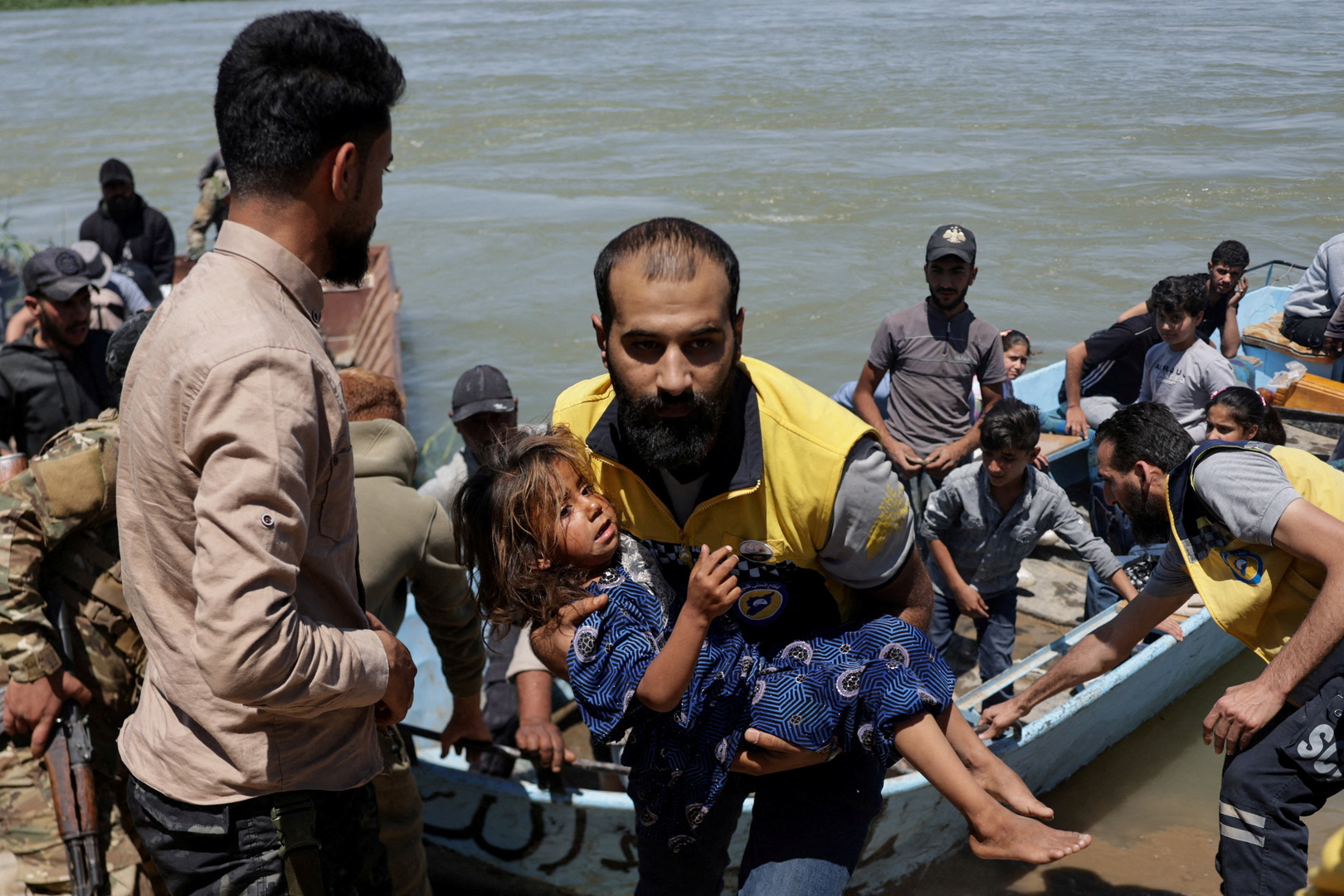 Euphrates River Flooding Prompts Rescue Operations in Eastern Syria