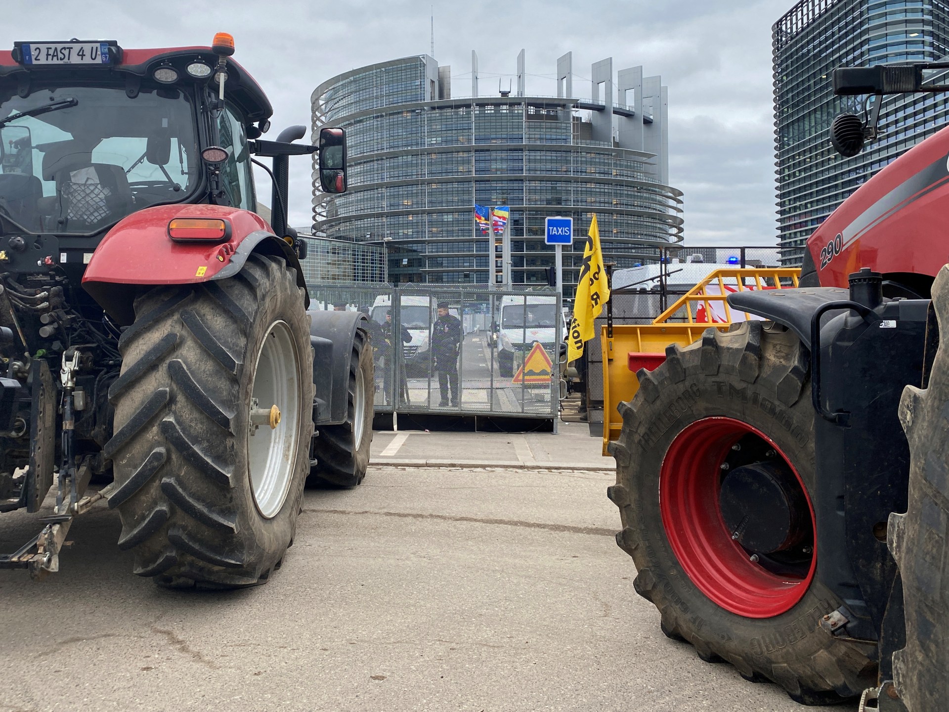Europe Addresses Fertilizer Supply Concerns Amidst Middle East Tensions