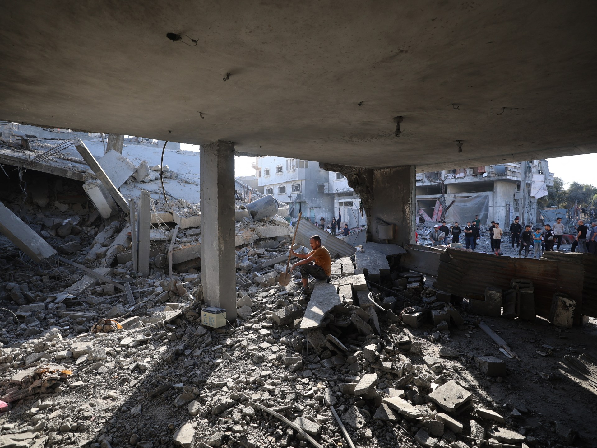 Persistent Israeli Strikes Fuel Apprehension in Gaza Amidst Stalled Ceasefire