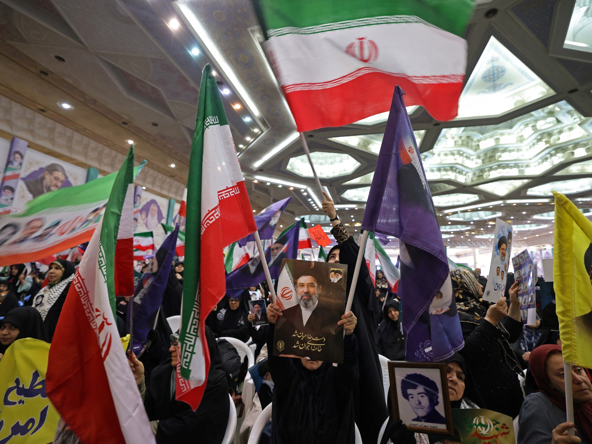 US-Iran Deal Prospects Dim Amid Sticking Points, Trump Signals No Urgency